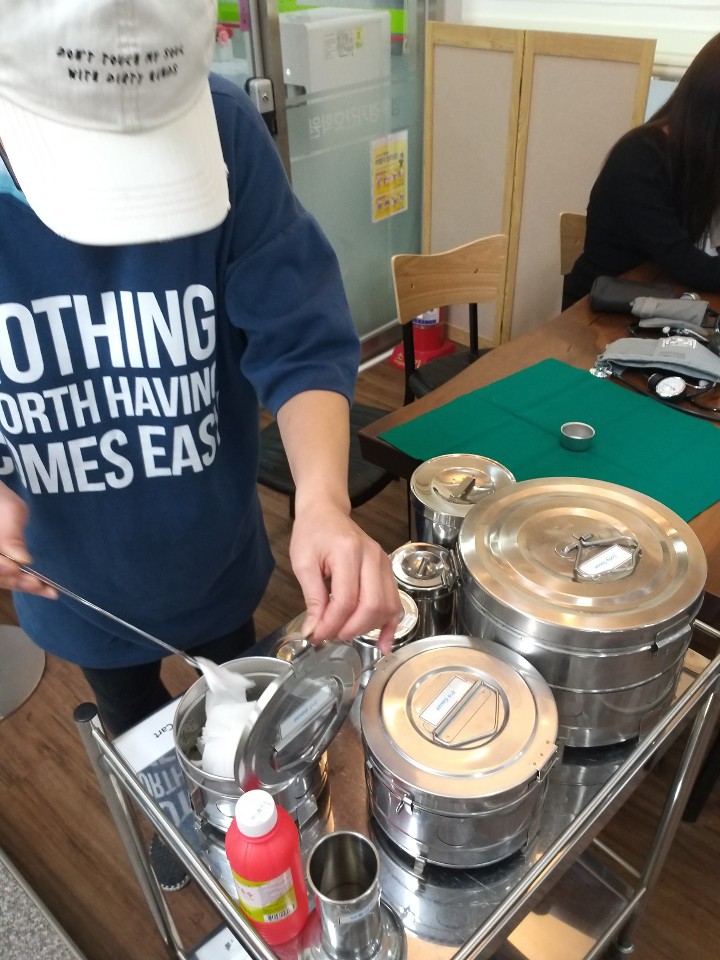 기본간호 수업중인 2003B 반 학생분들